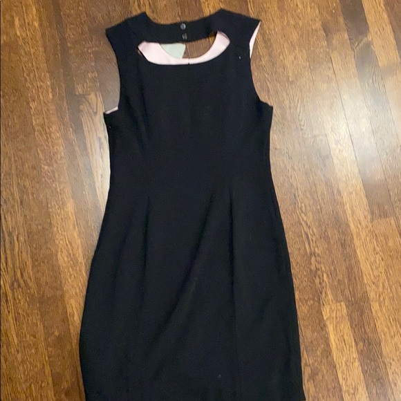 Black dress - Picture 3 of 4